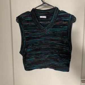 Aritzia - TNA Sweater Vest